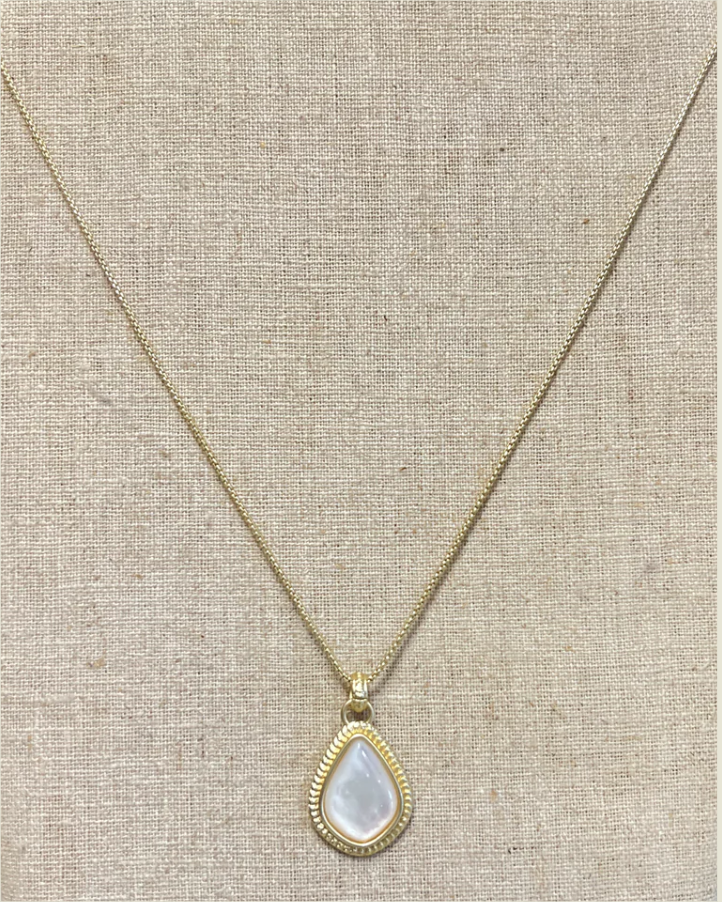 Enclave Petite Necklace