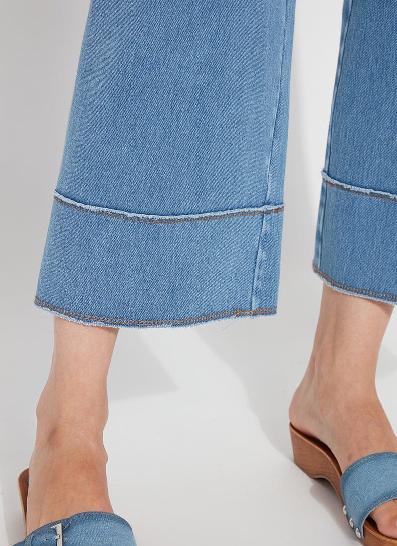 Margo Hi Waist Crop Denim In Bleached Blue