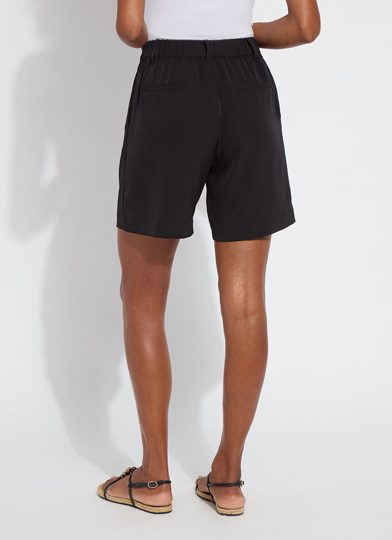 Black Dia Pleated Short