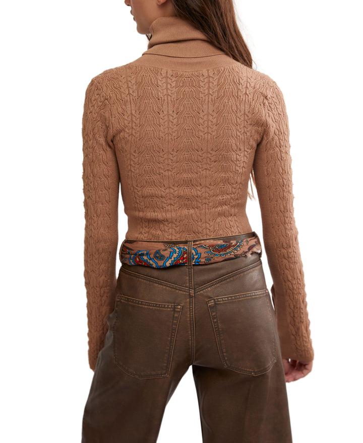 Maddie Turtleneck