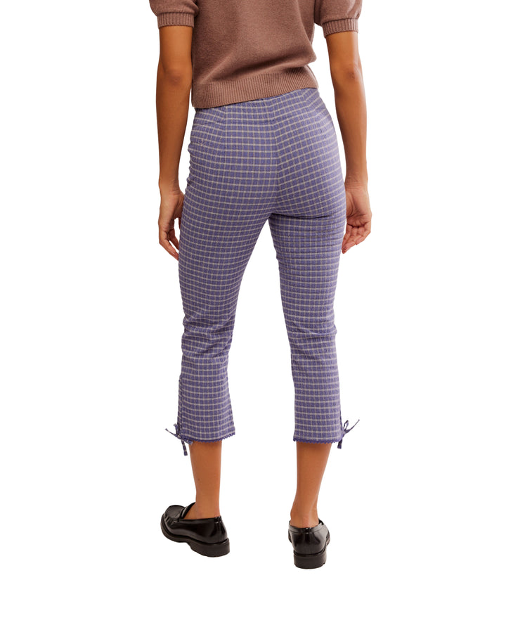 Feeling Flirty Slim Capri