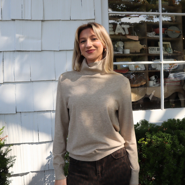 Otis Turtleneck in Oat Madison's Niche 