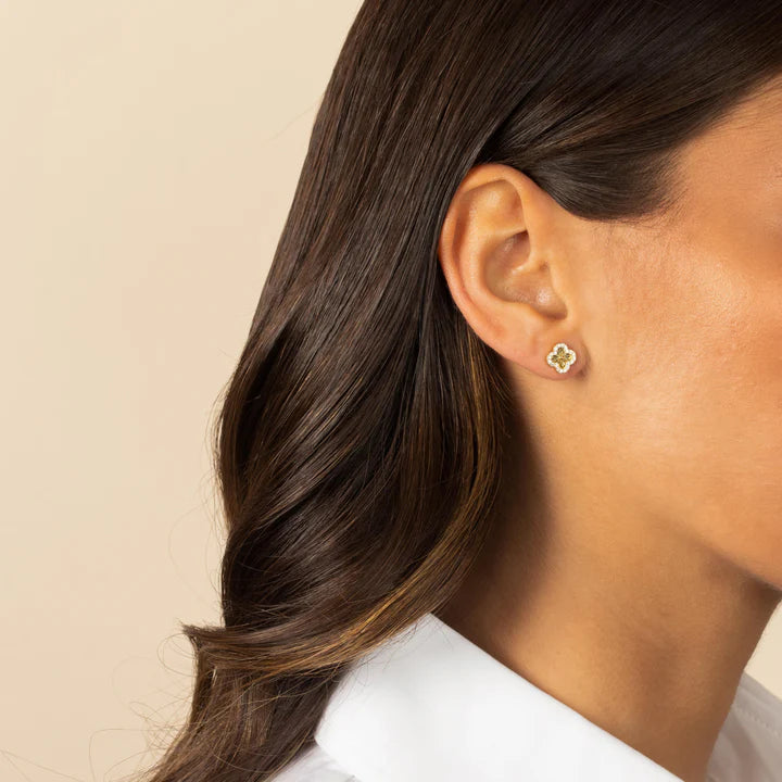 Pave Outlined Ridged Clover Stud Earring