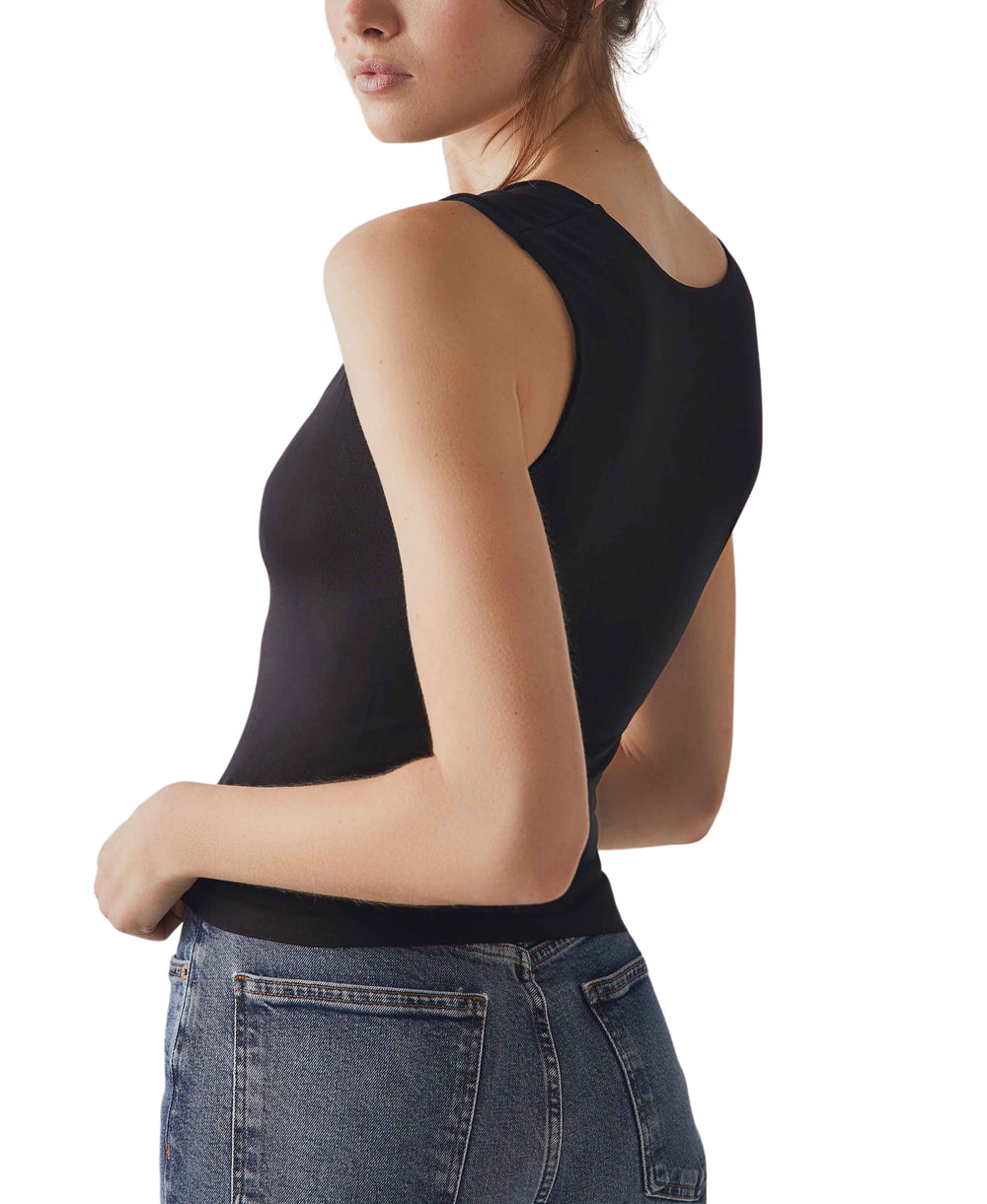 Clean Line Muscle Cami in Black - Madison's Niche 