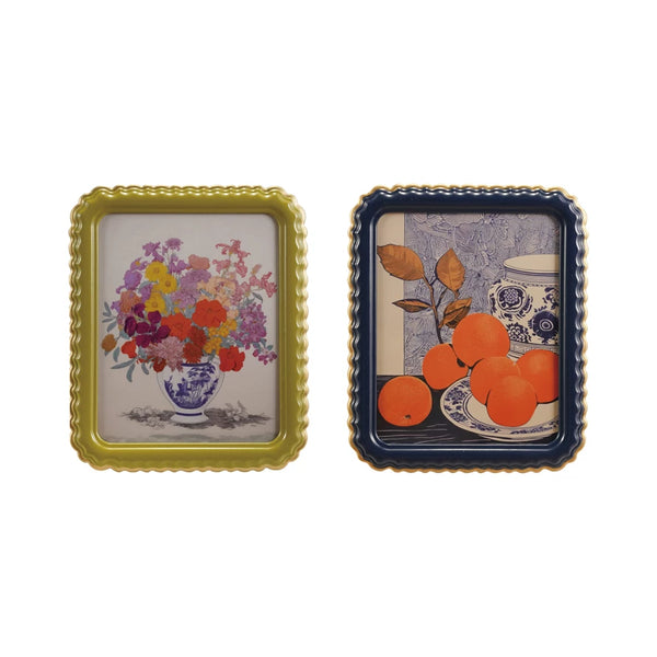 Scalloped Photo Frame with Gold Edge Madison's Niche 