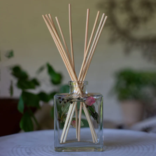 Apricot Rose 4oz Diffuser - Madison's Niche 