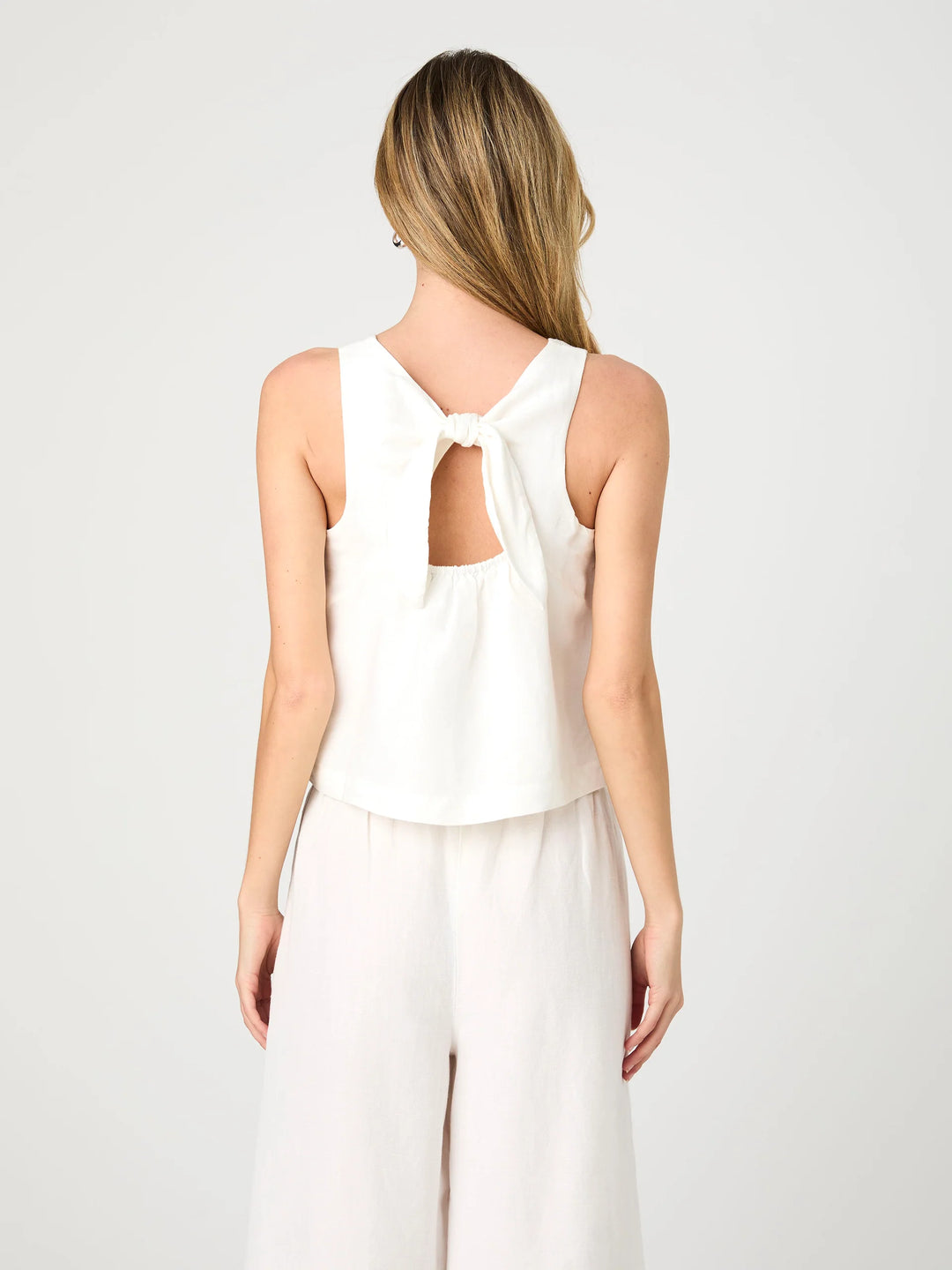 Summer White Birdie Linen Swing Top
