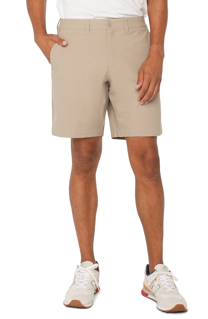 Tech Chino Short in Khaki