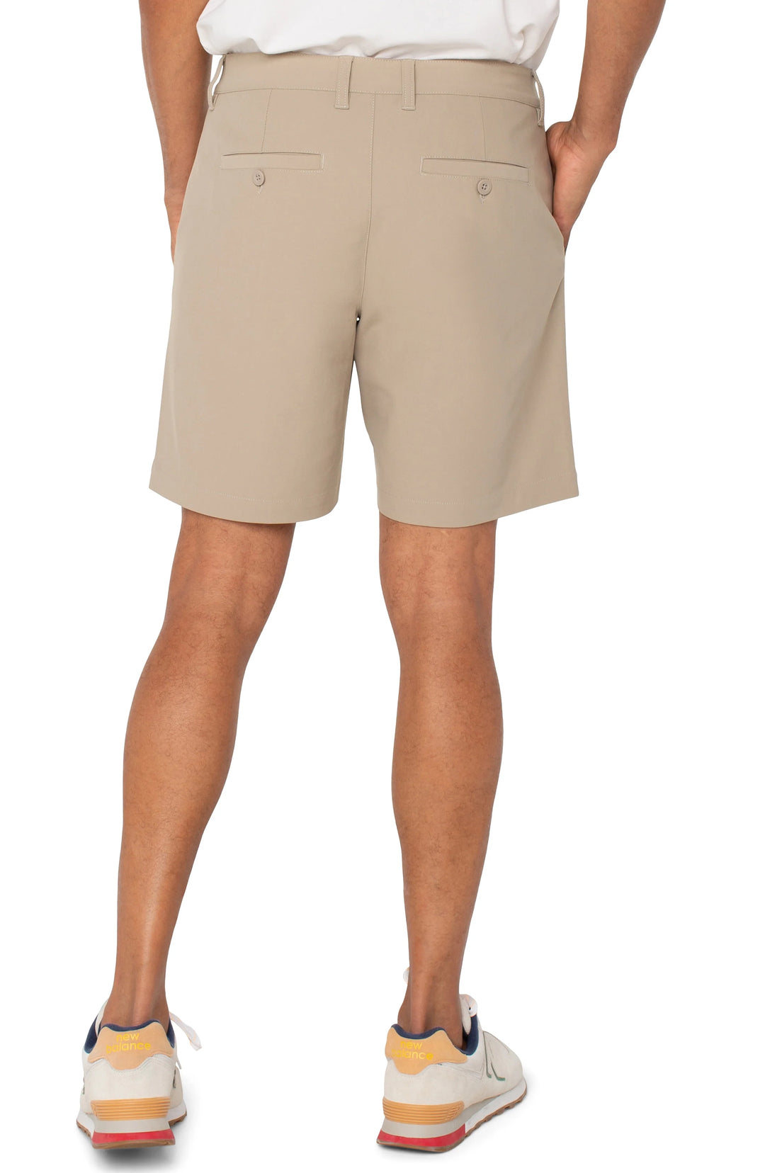 Tech Chino Short in Khaki