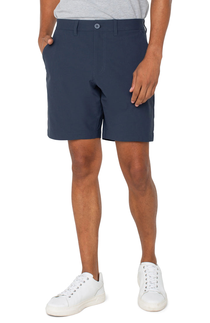 Tech Chino Short in Navy