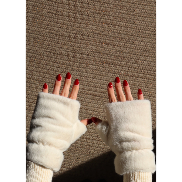 Fingerless Faux-Fur Mittens in Ivory Madison's Niche 