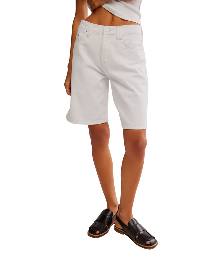 Montana Shorts in Snowfall