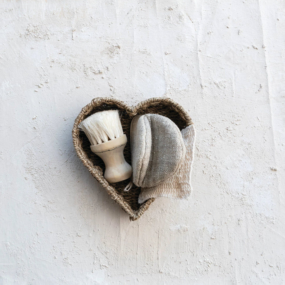 Seagrass Heart Basket - Madison's Niche 