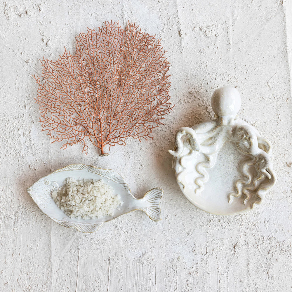 White Glaze Fish Plate - Madison's Niche 