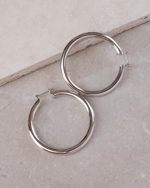 Amalfi Tube Hoops in Silver - Madison's Niche 