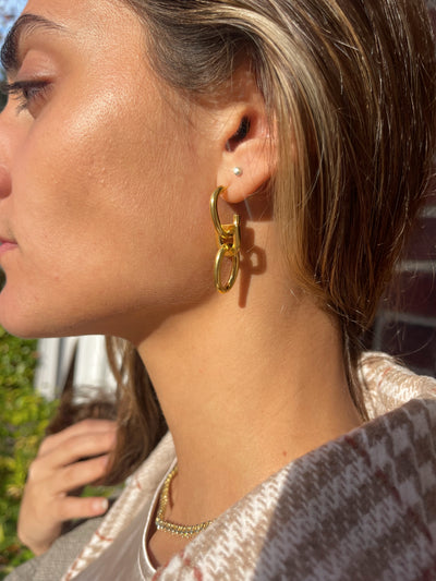 Oval D-Link Drop Earring in Gold - Madison's Niche 