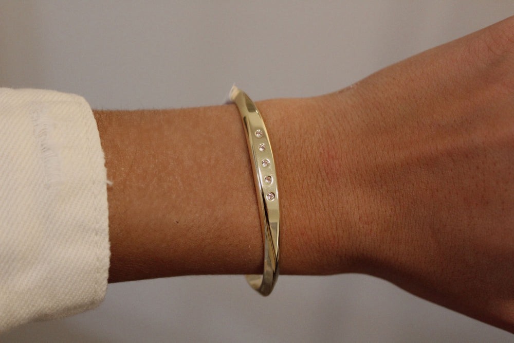 Flat Face Cuff with Crystals in Gold - Madison&