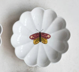 Fluted Insect Dish - Madison's Niche 