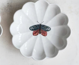 Fluted Insect Dish - Madison's Niche 