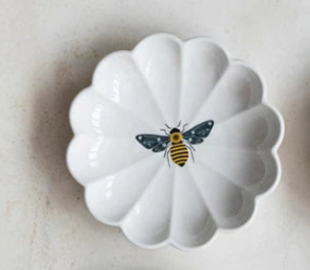 Fluted Insect Dish - Madison's Niche 