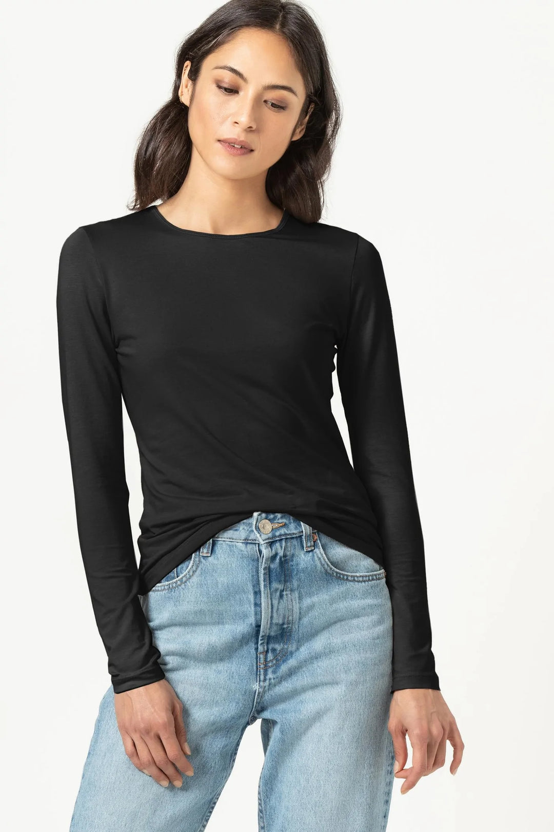 Long Sleeve Crew Tee in Black - Madison's Niche 