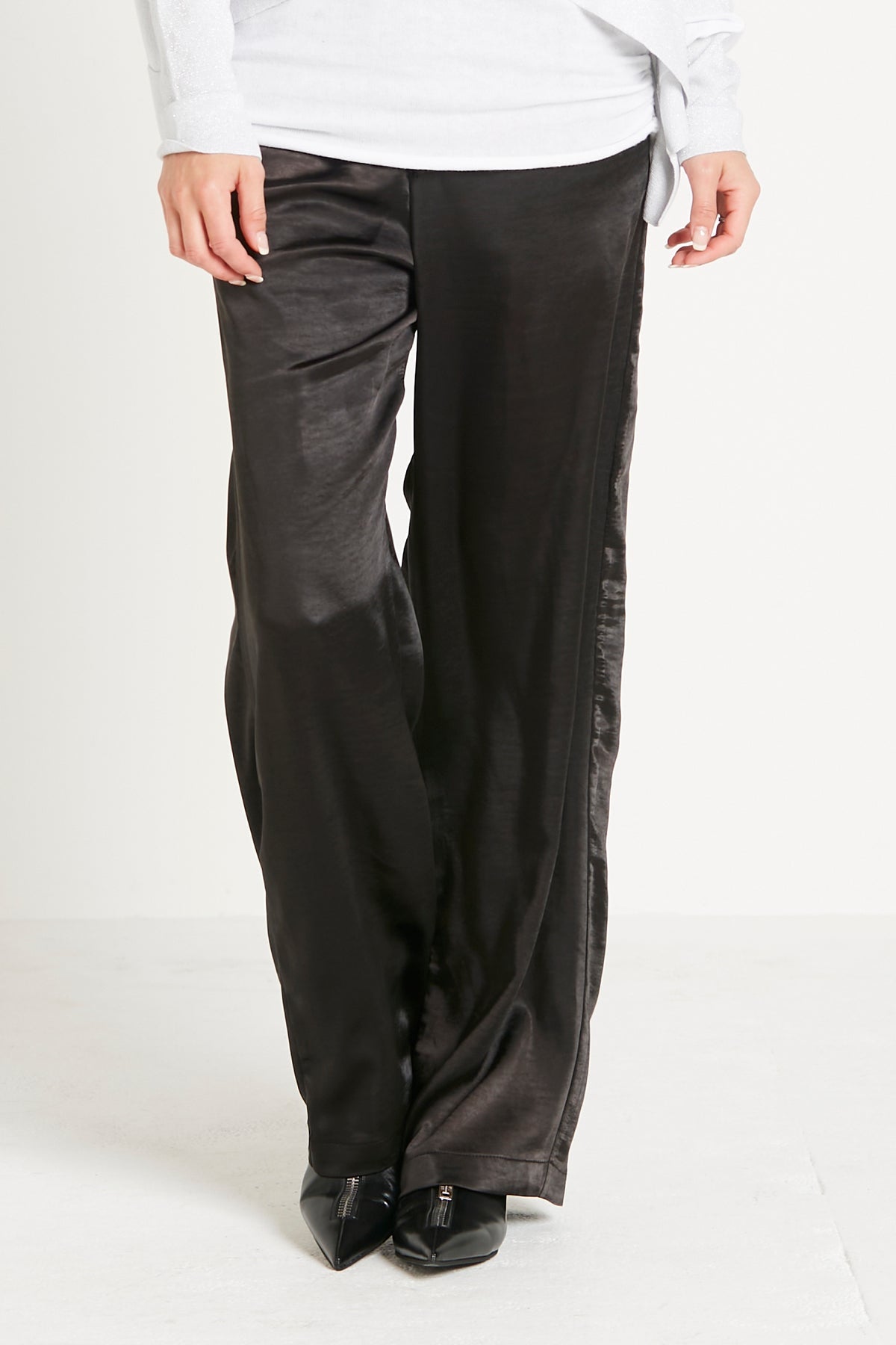 PJ Pant in Black - Madison's Niche 