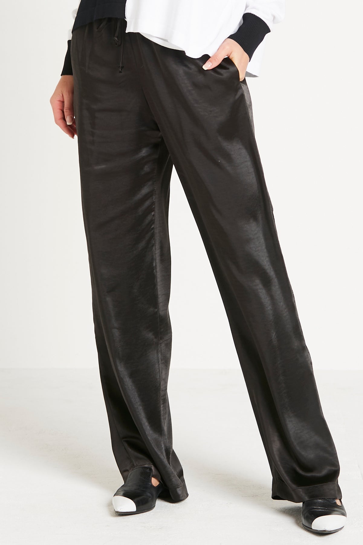 PJ Pant in Black - Madison's Niche 