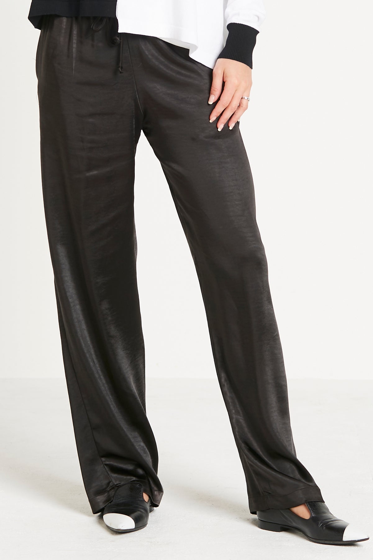 PJ Pant in Black - Madison's Niche 