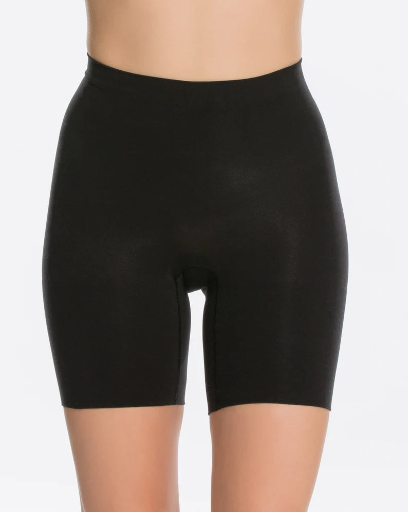 Power Short in Very Black - Madison's Niche 